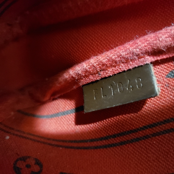 Authentic Louis  vuitton Mini Pochette ltd edition - Picture 2 of 13